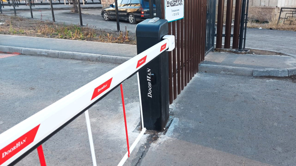 Шлагбаум дорхан